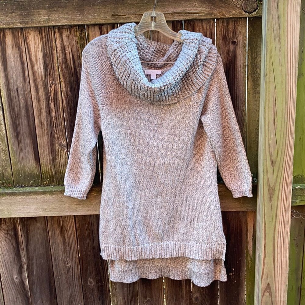 New York & Company shimmer sweater sz. M
